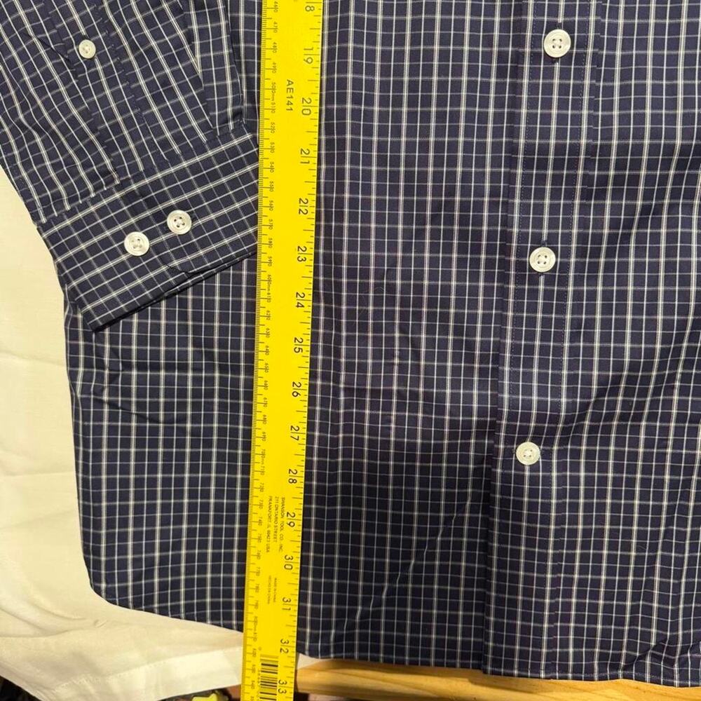 Duluth Trading Co Mens L Wrinklefighter Shirt Navy Check Plaid Long Sleeve NWT - Picture 4 of 5